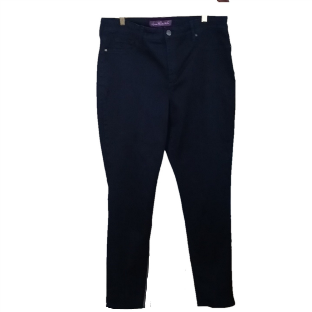 GLORIA VANDERBILT JEANS